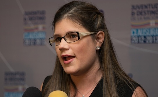 Paola Bautista: Ministerio de Educación utiliza a nuestros hijos con fines políticos