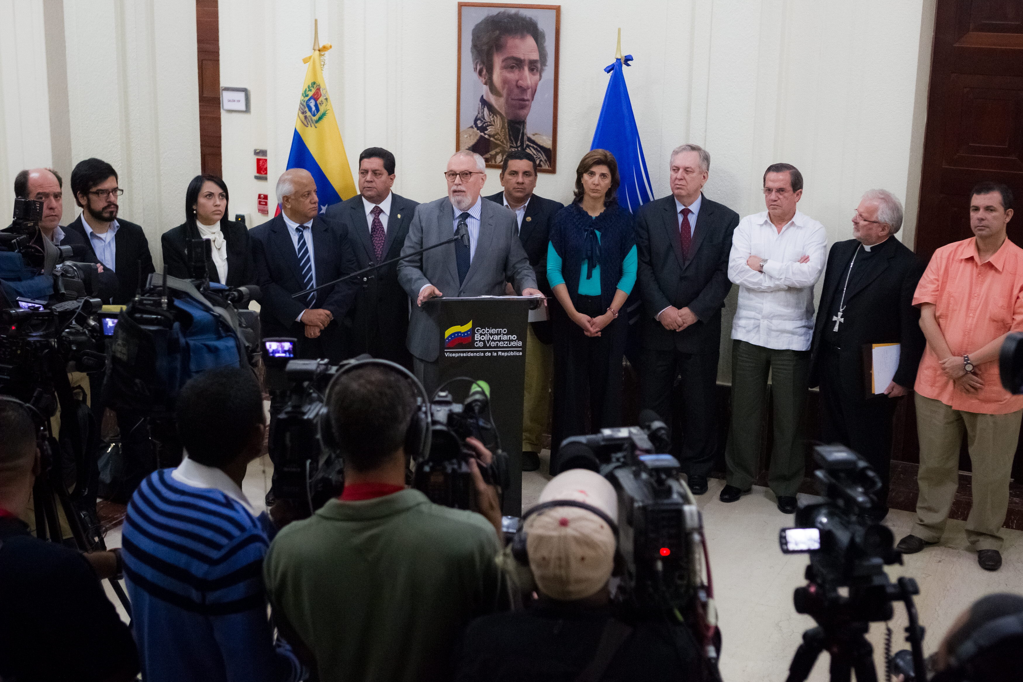 MUD espera cancilleres de Unasur para “destrancar” diálogo