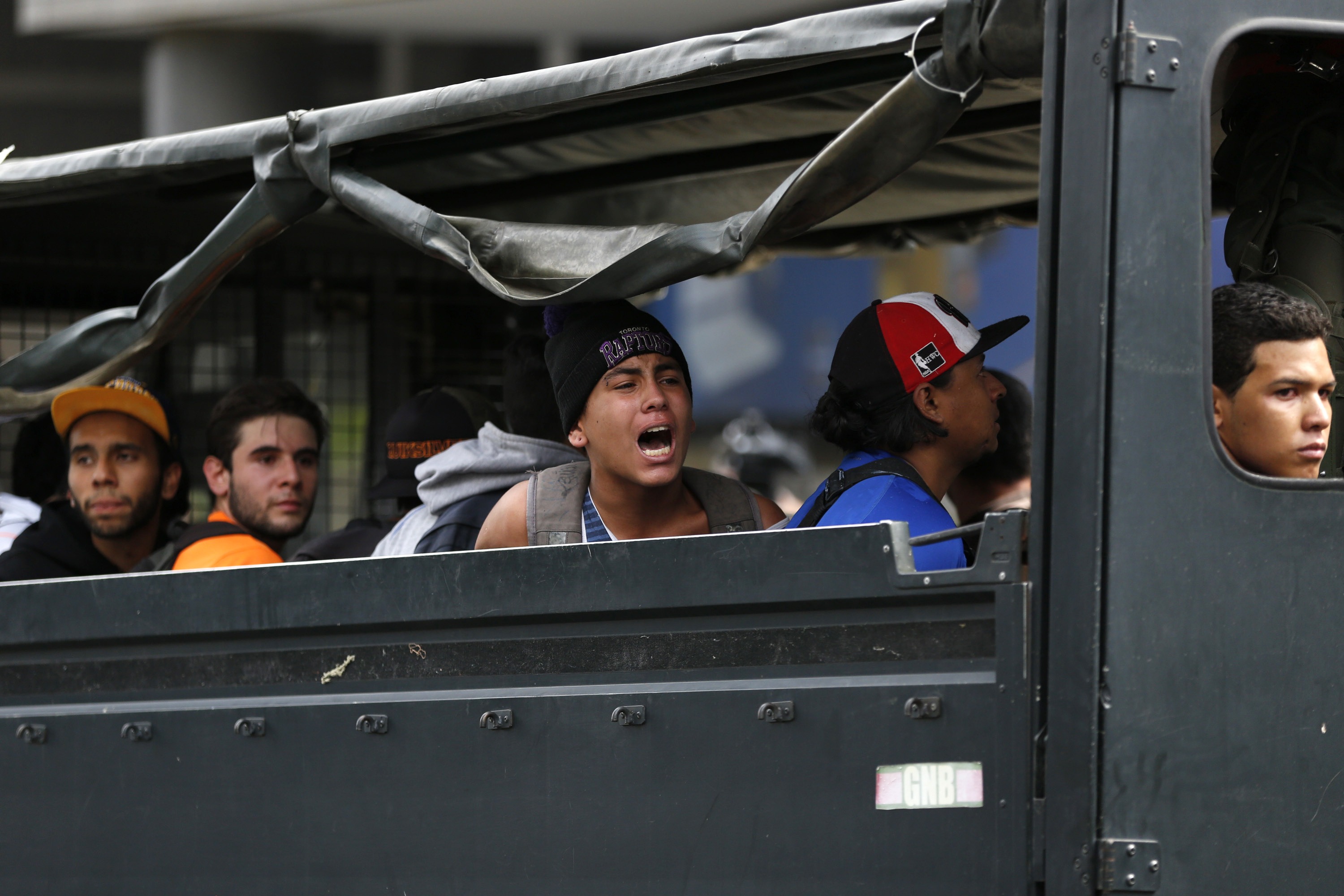 Envían a los doce menores detenidos en Chacao al Consejo de Protección