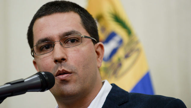 Arreaza asegura que el 93,8% de los venezolanos tiene empleo