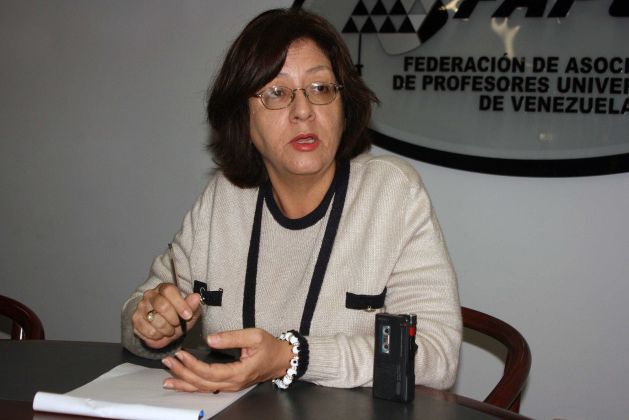 (Foto Profesora Keta Stephany, Secretaria de Actas de Fapuv)