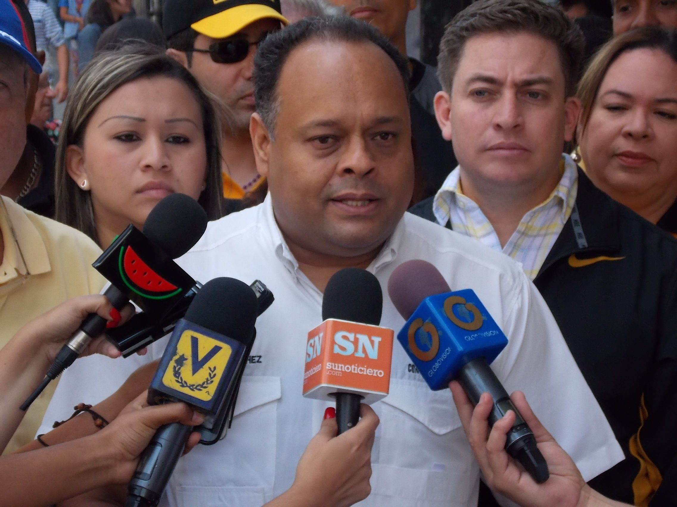 “Mientras Maduro está paranoico, Ramírez admitió que importamos lo que comemos”