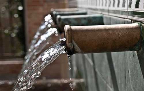 Mala calidad del agua contribuye a racionamientos en Valencia