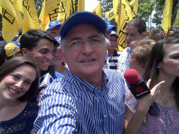 Ledezma celebra su cumpleaños marchando (Foto)