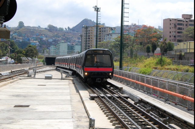 Dos estaciones del Metro los Teques no prestarán servicio este domingo