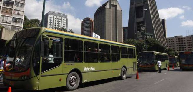 Continúan suspendidas cuatro rutas de Metrobús