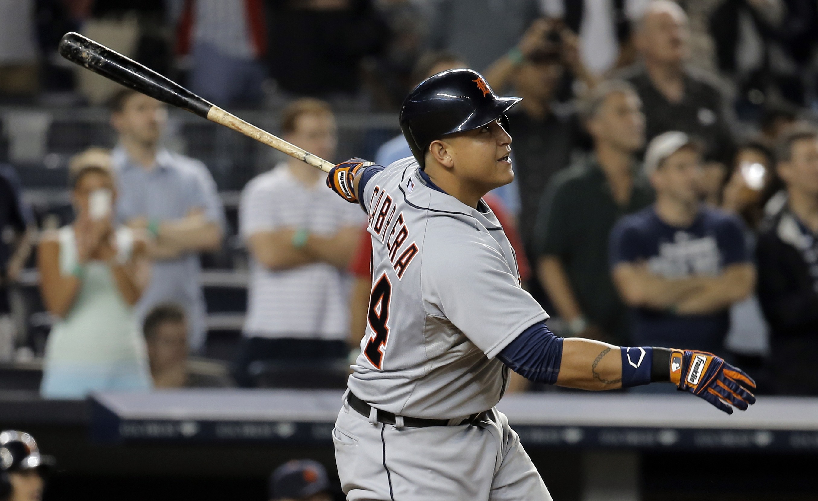 Miguel Cabrera se fue para la calle