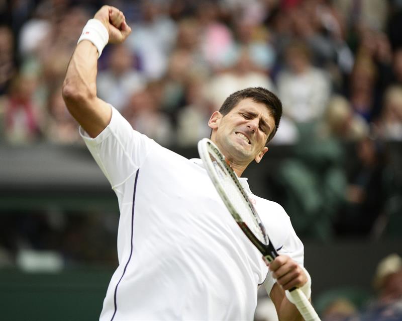 Djokovic avanza en Wimbledon