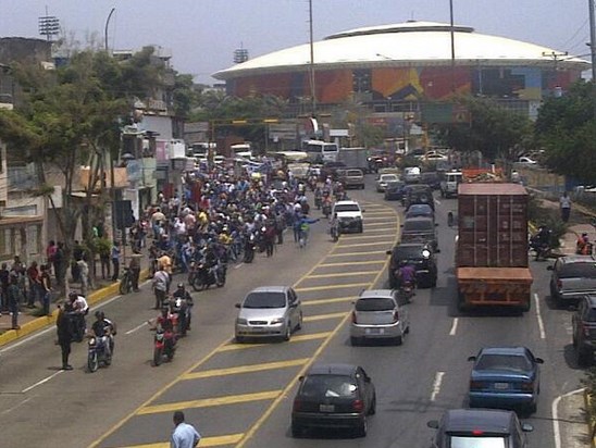 Aduaneros protestan en Vargas este #11J (Fotos)