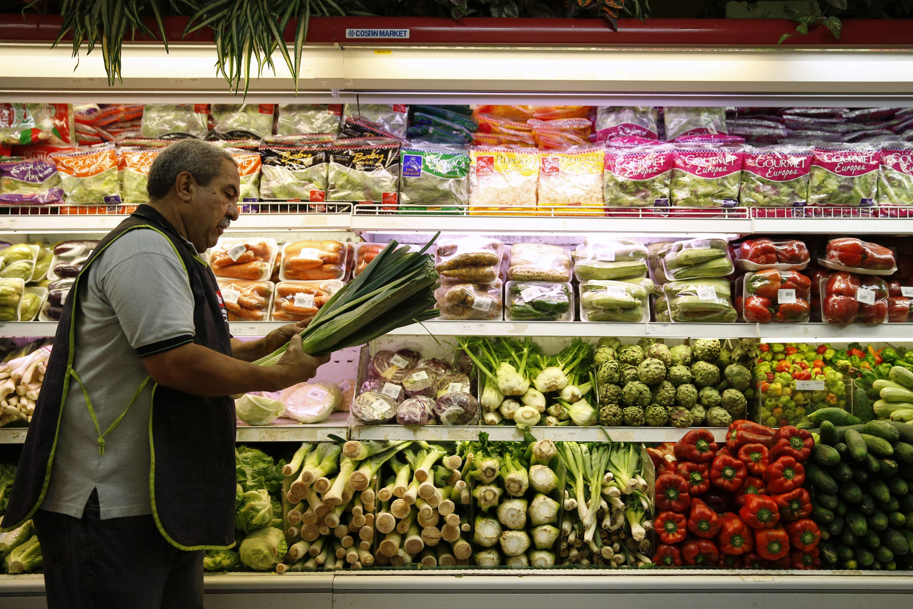 Precio de la canasta básica familiar subió a 26.576,04 bolívares