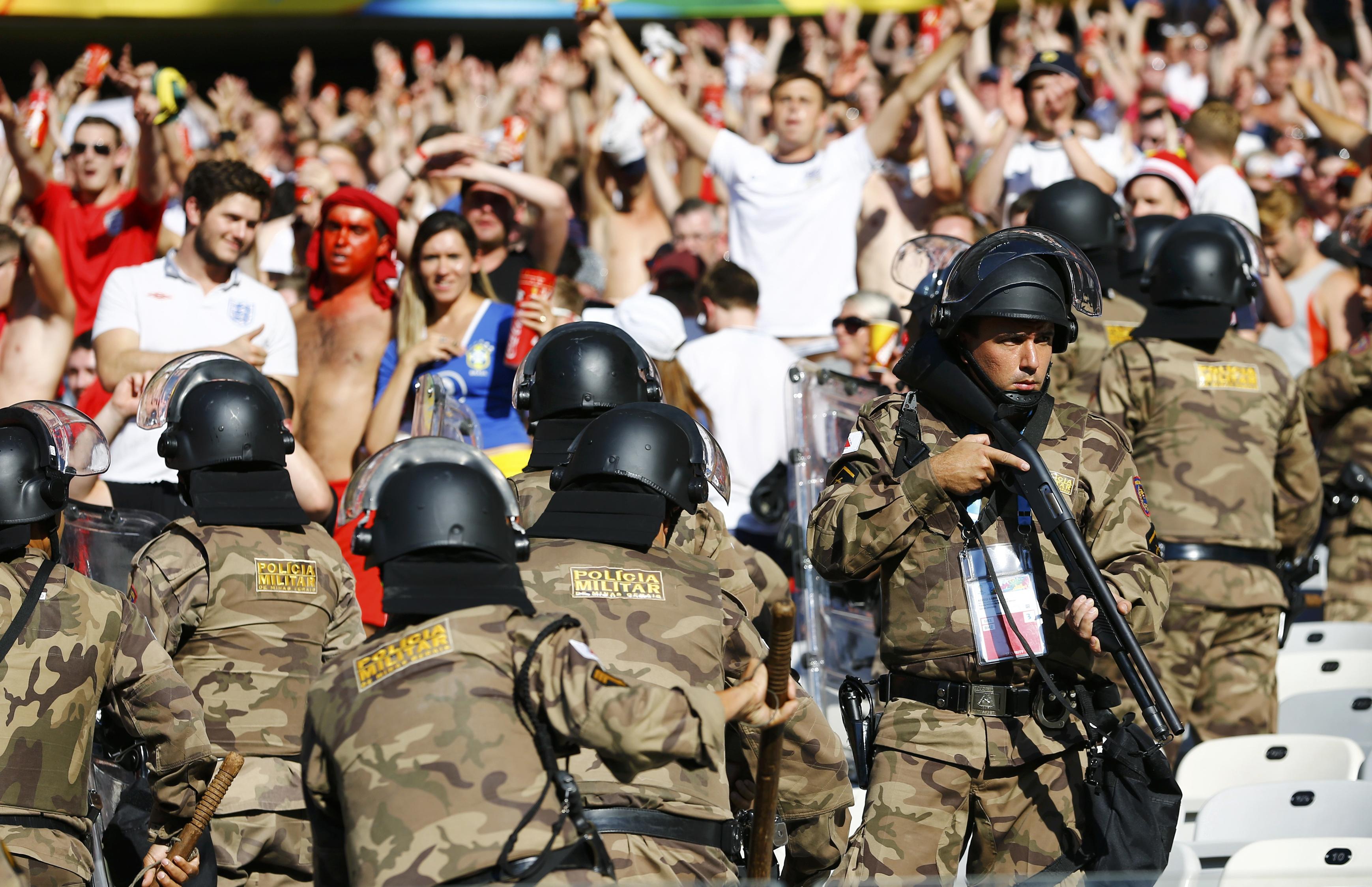 Manifestantes son arrestados en Brasil a poco de culminar el Mundial