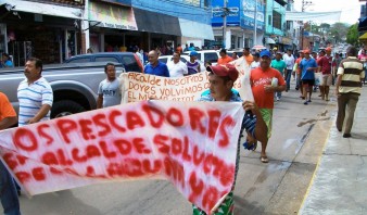 Pescadores protestaron por abandono del ecosistema