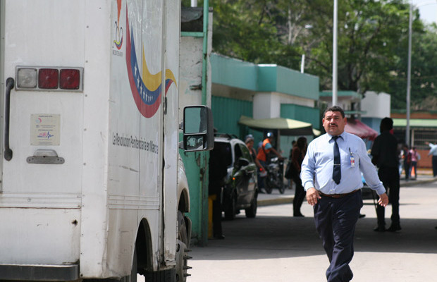 Dos soldados en la mira por hurto de armas