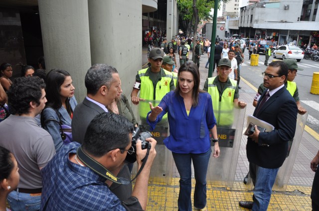 MARIA CORINA MACHADO EN EL PALACIO DE JUSTICIA 14,07,14 (5)