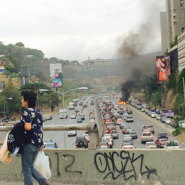 VIDEO: Así fue el enfrentamiento entre manifestantes y GNB en Santa Fe Sur