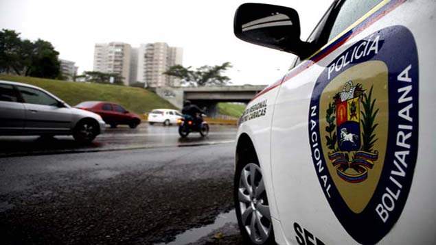 Dos personas huyeron de secuestro a mano de cuatro policías en Charallave