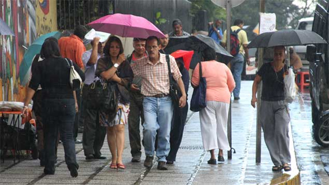 Pronostican viernes con lluvias dispersas en horas de la tarde