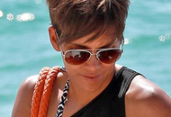 ¿Se le vio o no “la que te conté” a Halle Berry?