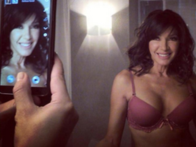 A sus 49 años… Catherine Fulop sigue luciendo despampanante (Fotos)