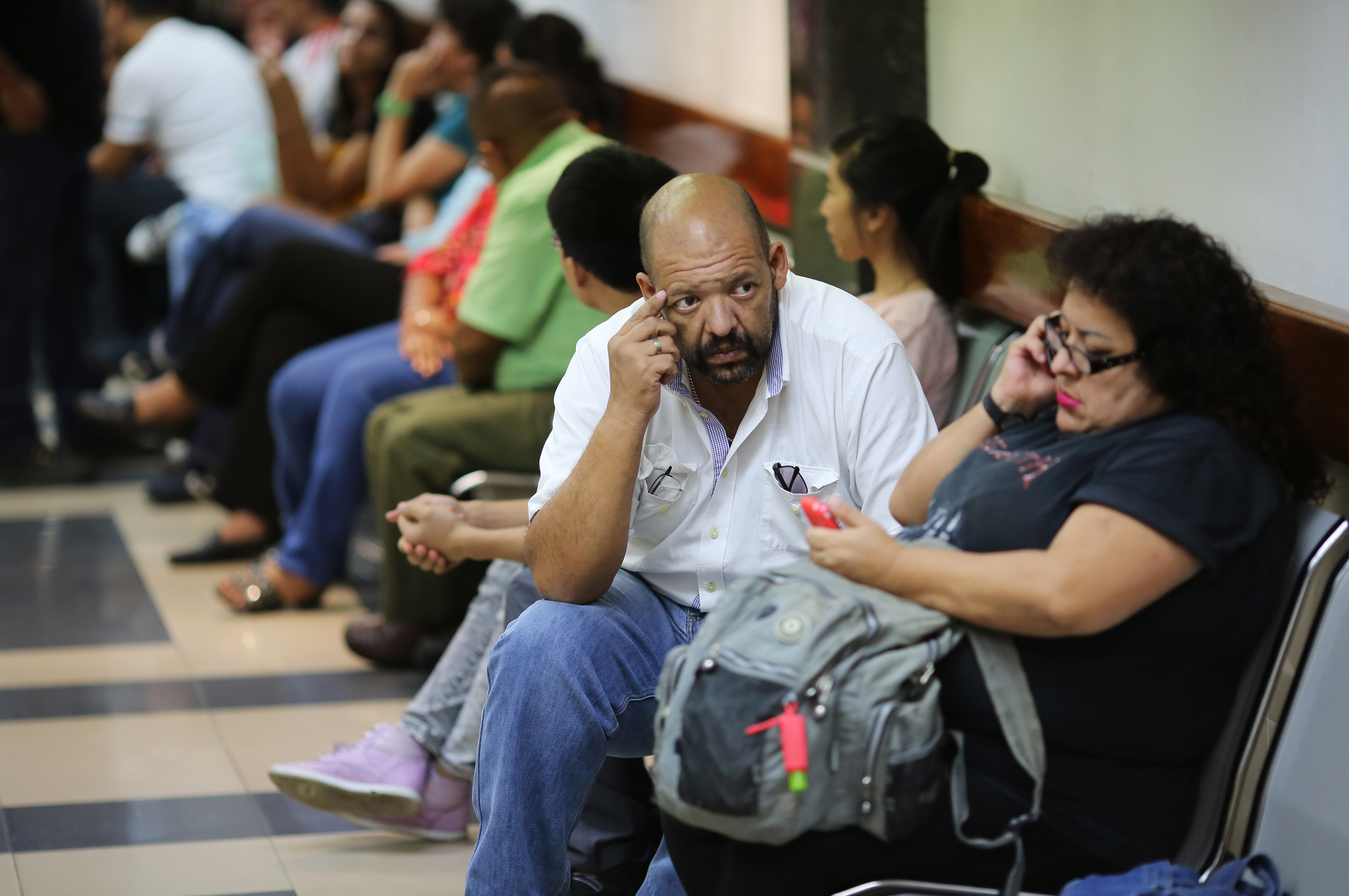 Venezolanos costean 65,8% de los gastos médicos