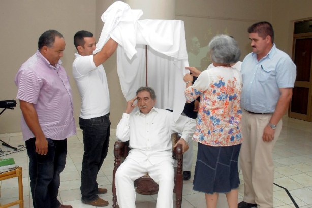 CUBA-GARCIA MARQUEZ-WAX-SCULPTURE