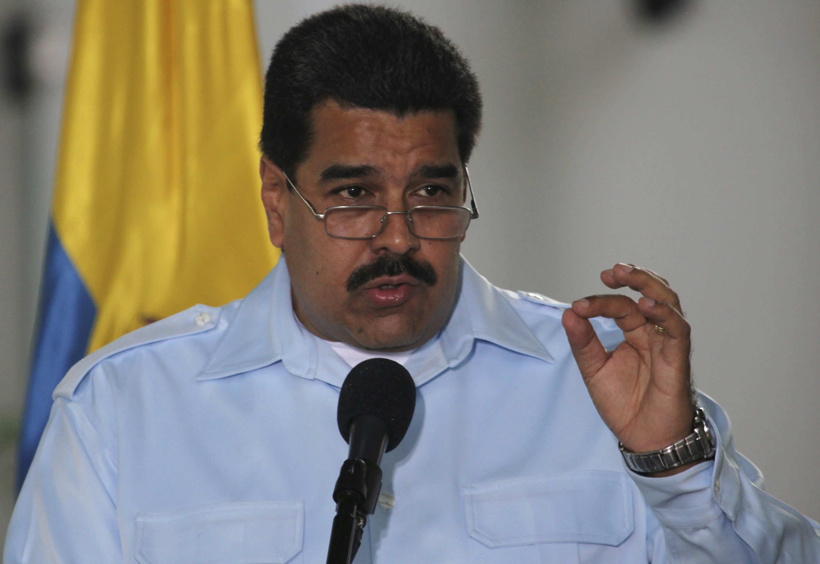 Maduro se aleja de cruciales medidas económicas