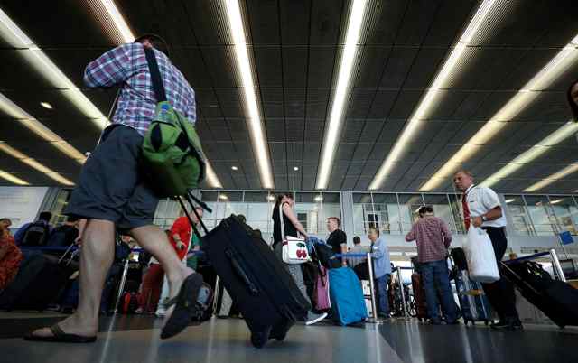 Reparar centro de control aéreo en Chicago llevará dos semanas