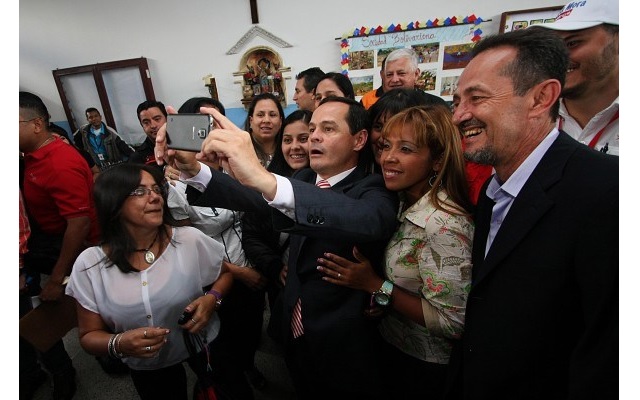 El selfie de Vielma Mora y su equipo el 15 de septiembre de 2014. / Foto La Nación