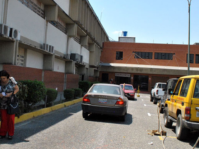 Indignante: Pacientes ingresan al ambulatorio de Cabudare en carretillas para ser atendidos (Foto)