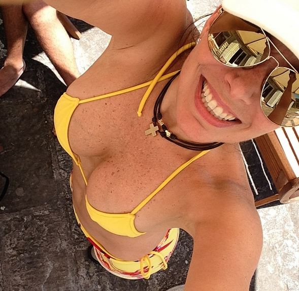 Ana Karina Manco se olvida de los pirulines y nos deleita con su cuerpazo (Foto)