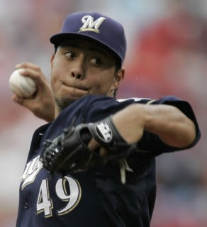 Yovani Gallardo rompió marca de abanicados en la franquicia de Milwaukee