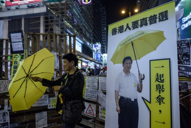 HONG KONG-CHINA-POLITICS-DEMOCRACY