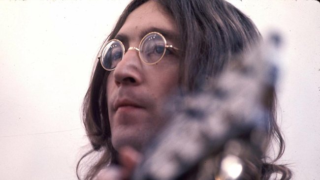 Ponen en venta el disco que John Lennon firmó a su asesino antes de morir