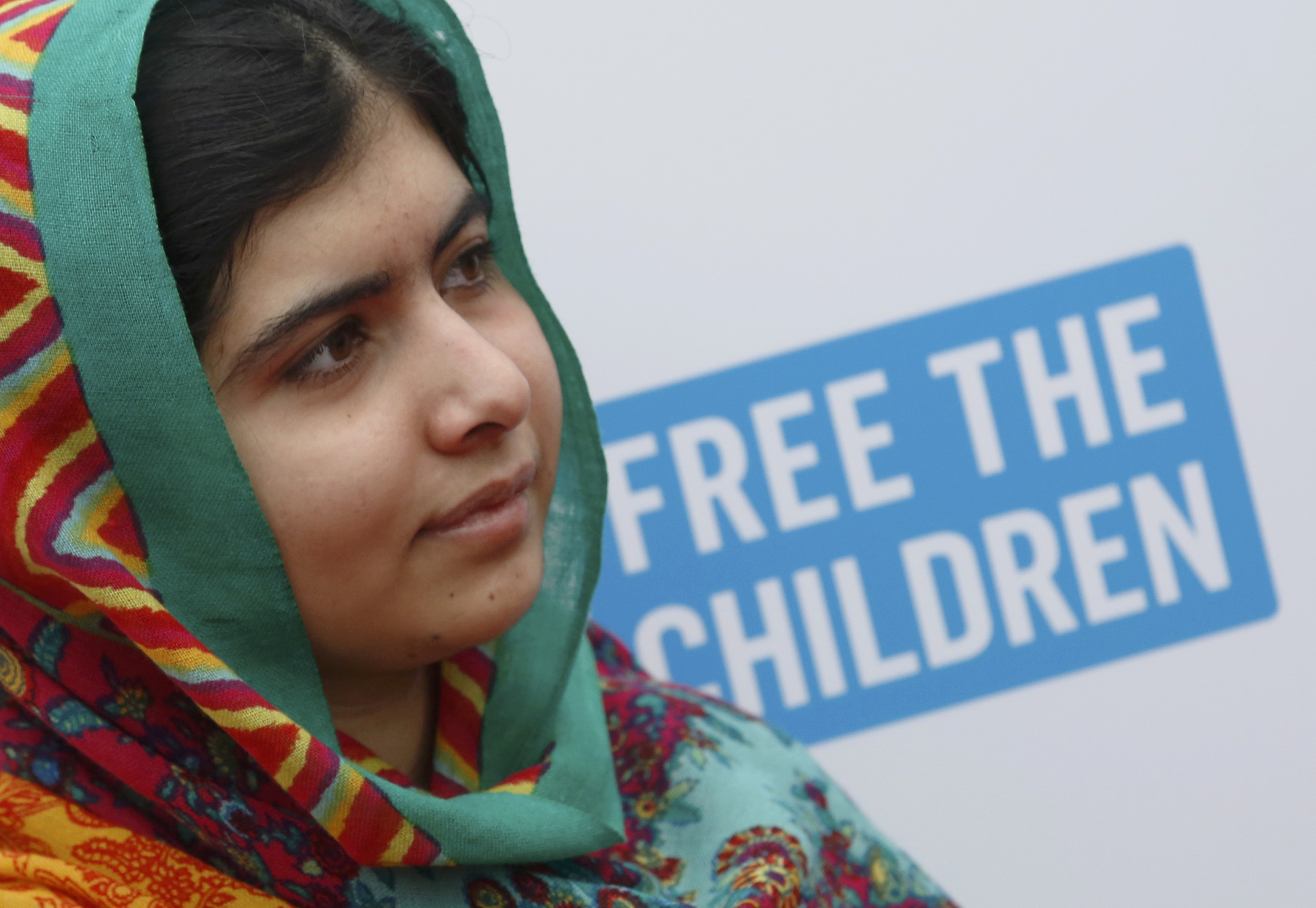 Malala insta a paquistaníes a defender los derechos de las mujeres