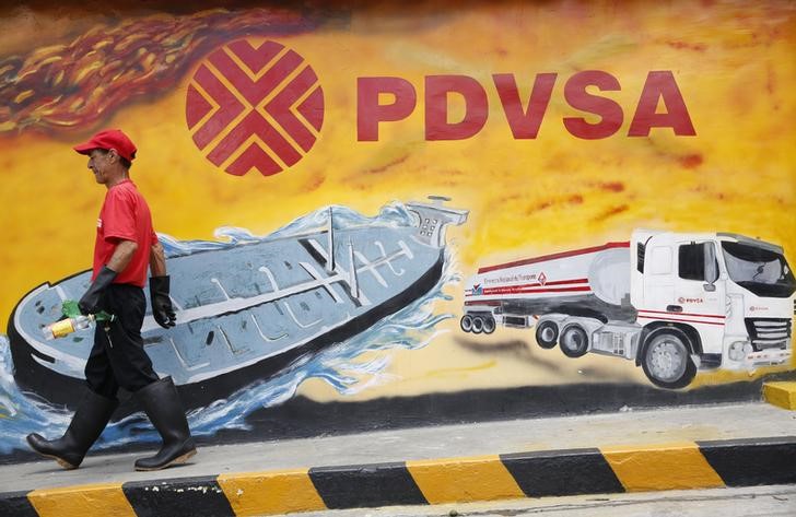 Bonos de Pdvsa caen ligeramente en espera de pago