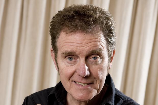 A los 72 años, fallece Alvin Stardust, cantante del glam rock