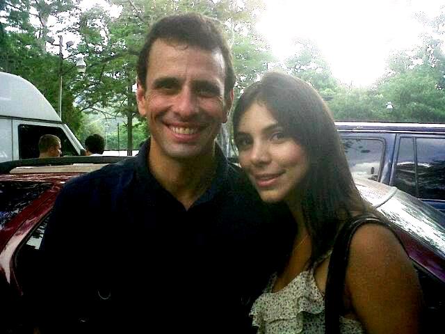 Capriles y Maribel Petrola (2)