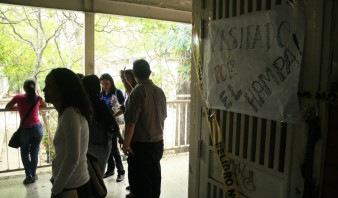 Roban a 30 estudiantes dentro del aula en la UDO