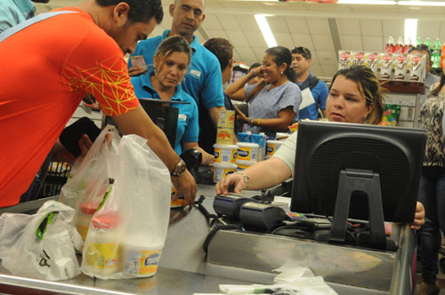 Rechazan venta de productos regulados en Valencia