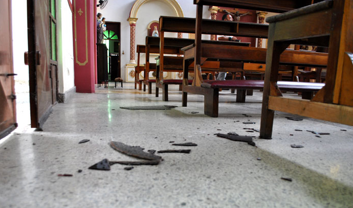 Ladrones desvalijan iglesia de Valle Hondo