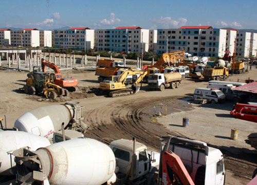 Trabajadores de Misión Vivienda en paro indefinido por falta de material