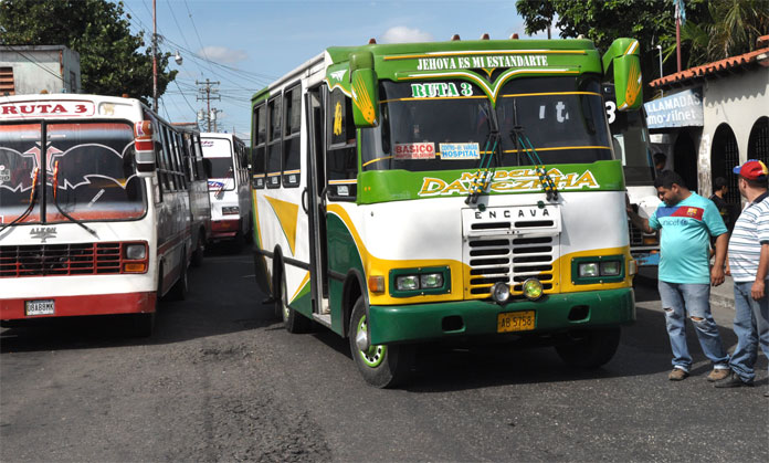 Transporte urbano en Lara se paraliza por escasez de repuestos y aceite