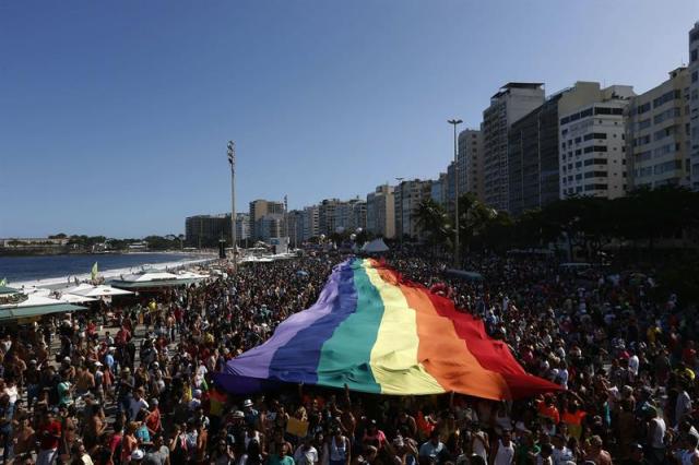 BRASIL-ORGULLO GAY (2)