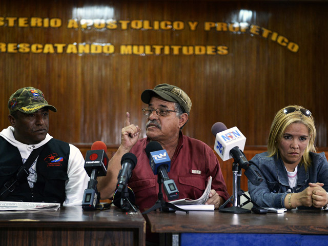 Colectivos640-AFP