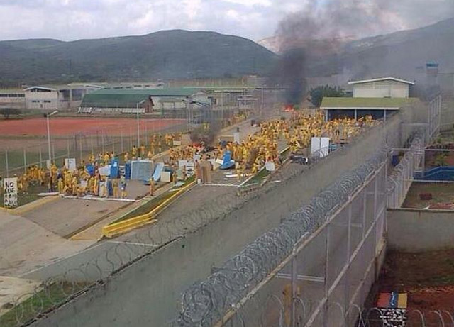 Detonaciones en la cárcel de Uribana; presos iniciaron huelga de hambre (Fotos)