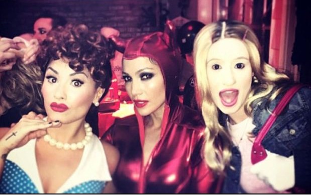 Iggy Azalea responde a “bullying” de rapero con disfraz de Halloween