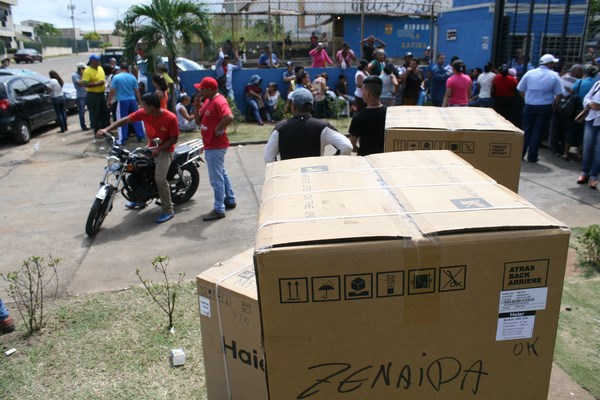 Usuarios sólo pueden comprar un producto de Mi Casa Bien Equipada en Guayana