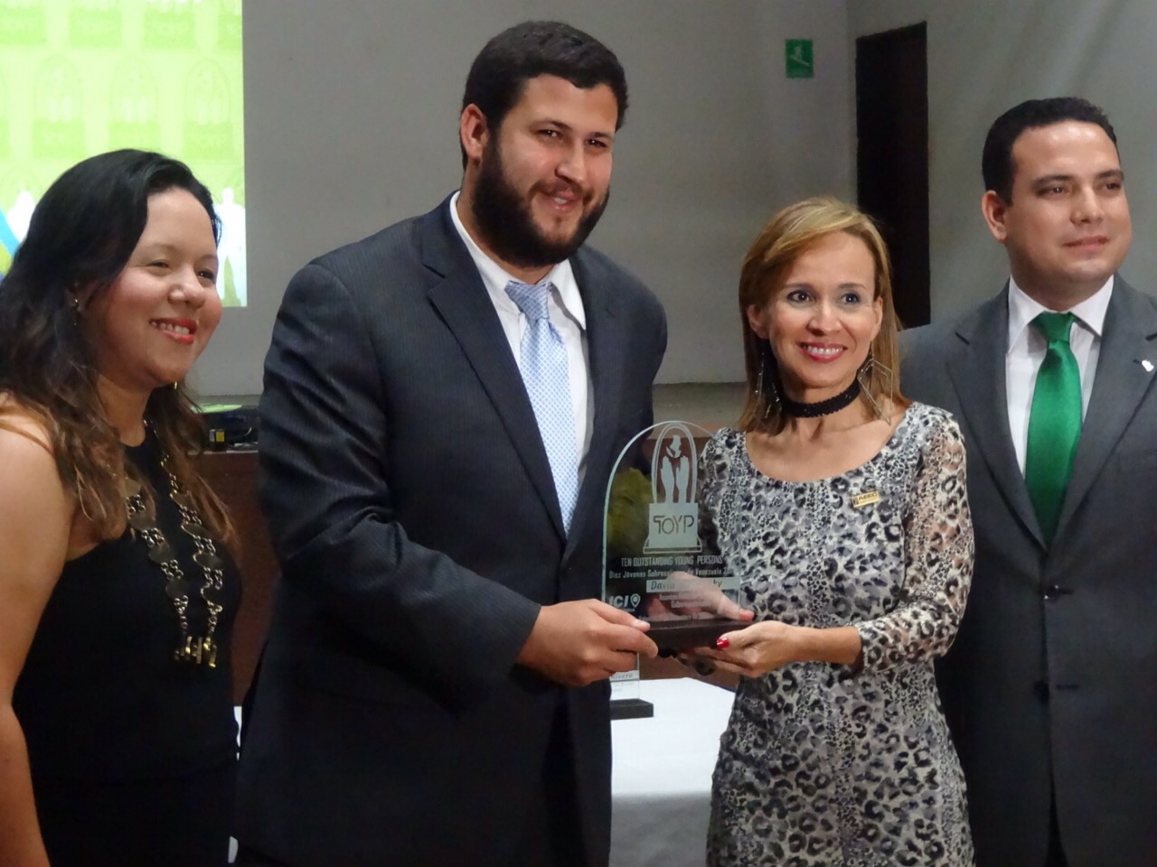 David Smolansky dentro de los 10 jóvenes sobresalientes en Venezuela durante 2014