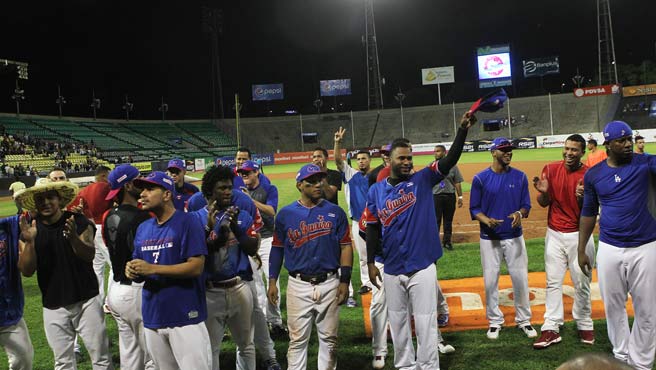 Tiburones volvió a ganar y coquetea con el quinto puesto