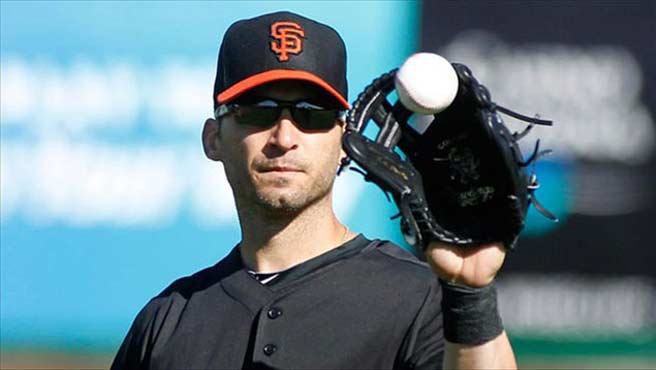 Marco Scutaro dejado en libertad por los Gigantes de San Francisco